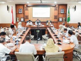 Rapat evaluasi aplikasi GresikSoya bersama seluruh camat dan menetapkan batas akhir finalisasi data. (ist)