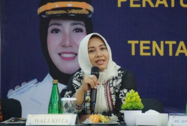 Wali Kota Mojokerto Ning Ita berikan sambutan dalam acara sosialisasi perwali tentang RDTR di Lyn Hotel, (blok-a.com/Syahrul Wijaya)