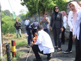 Wakil Bupati Sidoarjo, Mimik idayana saat tinjau lapang perlintasan KA Gelam, Candi.