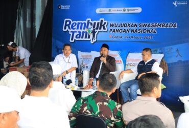 Bupati Gresik, Fandi Akhmad Yani dalam acara Rembuk Tani di Kecamatan Balongpanggang, Rabu (29/10/2025). (ist)