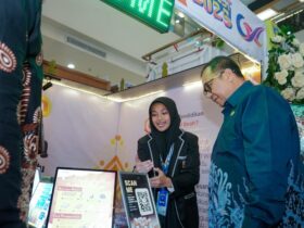 Sekda Achmad Washil Miftahul Rachman membuka GINOFEST 2025 di Atrium Icon Mall Gresik.(Ist)