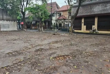 Cagar Budaya eks Asrama VOC di Gresik kondisinya rata dengan tanah usai dibongkar.(blok-a.com/ivan)