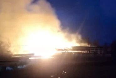 Kebakaran kandang ayam di Dusun Mrisan, Desa Jatirejo, Kecamatan Jatirejo, Kabupaten Mojokerto. [Foto : Istimewa]