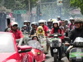 Konvoi kendaraan yang diikuti Wakil Bupati Sidoarjo, Mimik Idayana