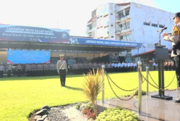 Apel gelar pasukan operasi ketupat 2026 di lapangan Patih Gajah Mada Polres Mojokerto kota.(blok-a.com/Syahrul Wijaya)