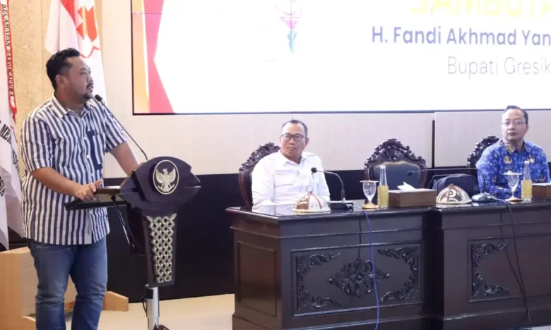 Bupati Gresik Fandi Akhmad Yani membuka Musker PMI Kabupaten Gresik Tahun 2026 (foto: ist)