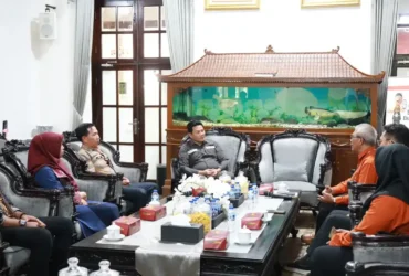 Bupati Subandi, saat audiensi dengan BPS Sidoarjo di Pendopo Delta Wibawa, Kamis (16/4/2026) (foto: ist)