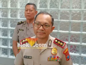 Kapolres Mojokerto AKBP Andi Yudha Pranata saat wawancara dengan wartawan (foto: blok-a.com/Syahrul Wijaya)