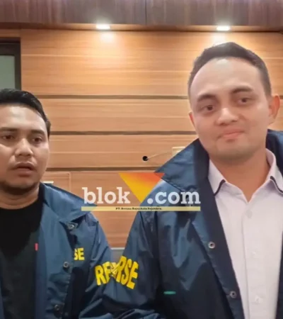 Kasatreskrim Polres Mojokerto AKP Aldhino Prima Wirdhan saat memberikan keterangan kepada wartawan di loby Satreskrim Polres Mojokerto (foto: Blok-a.com/Syahrul Wijaya)