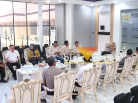 Kunjungan silaturahmi PKDI ke Polres disambut Kapolres Mojokerto di ruang Presisi (foto: Blok-a.com/Syahrul Wijaya)