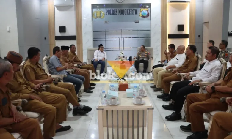Pertemuan anta Kapolres Mojokerto bersama PKD di ruang presisi Polres Mojokerto.(blok-a.com/Syahrul Wijaya)