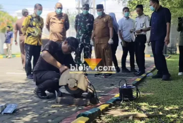 Proses pemusnahan barang bukti di Kejaksaan Negeri Kota Mojokerto (foto: Blok-a.com/Syahrul Wijaya)