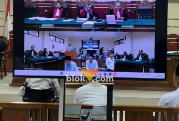 Sidang perdana Kasus Korupsi Hibah Pesantren Al Ibrohimi Gresik di PN Tipikor Surabaya (foto: Flok-a.com/Ivan)