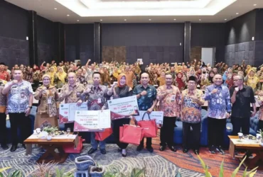 141 PNS menerima SK Purna tugas dari Pemkab Sidoarjo, Kamis (9/4/2026) (foto: ist)