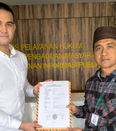 Wiwit Haryono saat melaporkan dugaan pungli KOPERTAIS IV di Kejaksaan Agung (foto: istimewa)