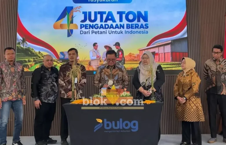 Tasyakuran BULOG atas capaian pengadaan tertinggi sepanjang sejarah BULOG berdiri. (foto: blok-a.com/Syahrul Wijaya)
