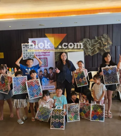 Ascott Waterplace Surabaya berkolaborasi dengan BINUS SCHOOL Surabaya menggelar Batik Painting Workshop.(blok-a.com/Syahrul Wijaya)