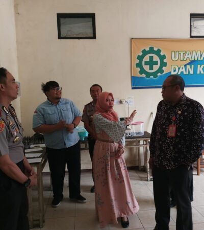 Kapolres Mojokerto Kota AKBP Dody Munandar, S.I.K., berkoordinasi dengan Pemerintah Kota Mojokerto sekaligus meninjau Balai Latihan Kerja (BLK) Mojokerto.(blok-a.com/Syahrul Wijaya)